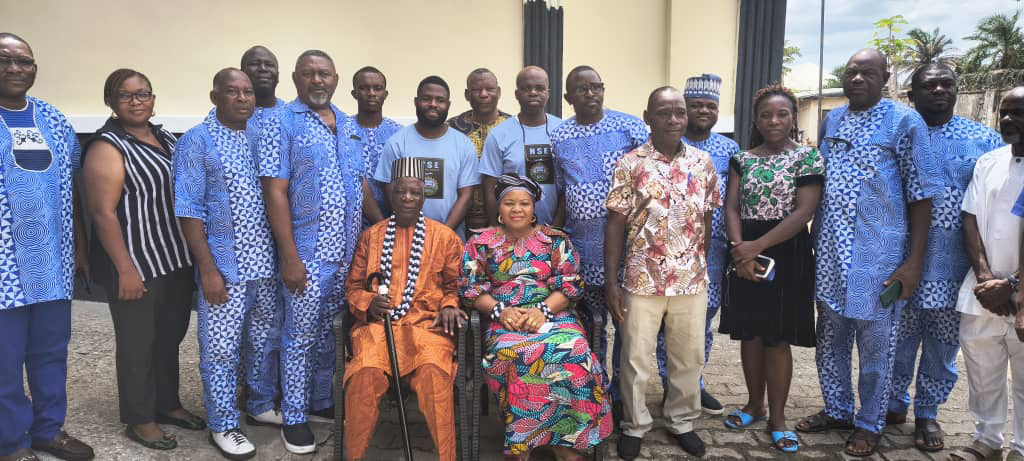 NSE MAKURDI BRANCH PAYS A COURTESY VISIT TO HIS ROYAL HIGHNESS, TOR JECHIRA II